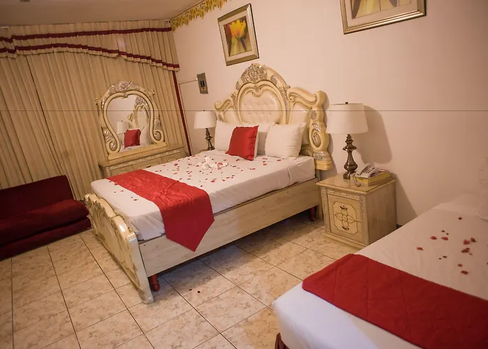 Glorianna Hotel
