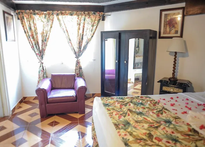 Hotel Glorianna 3*
